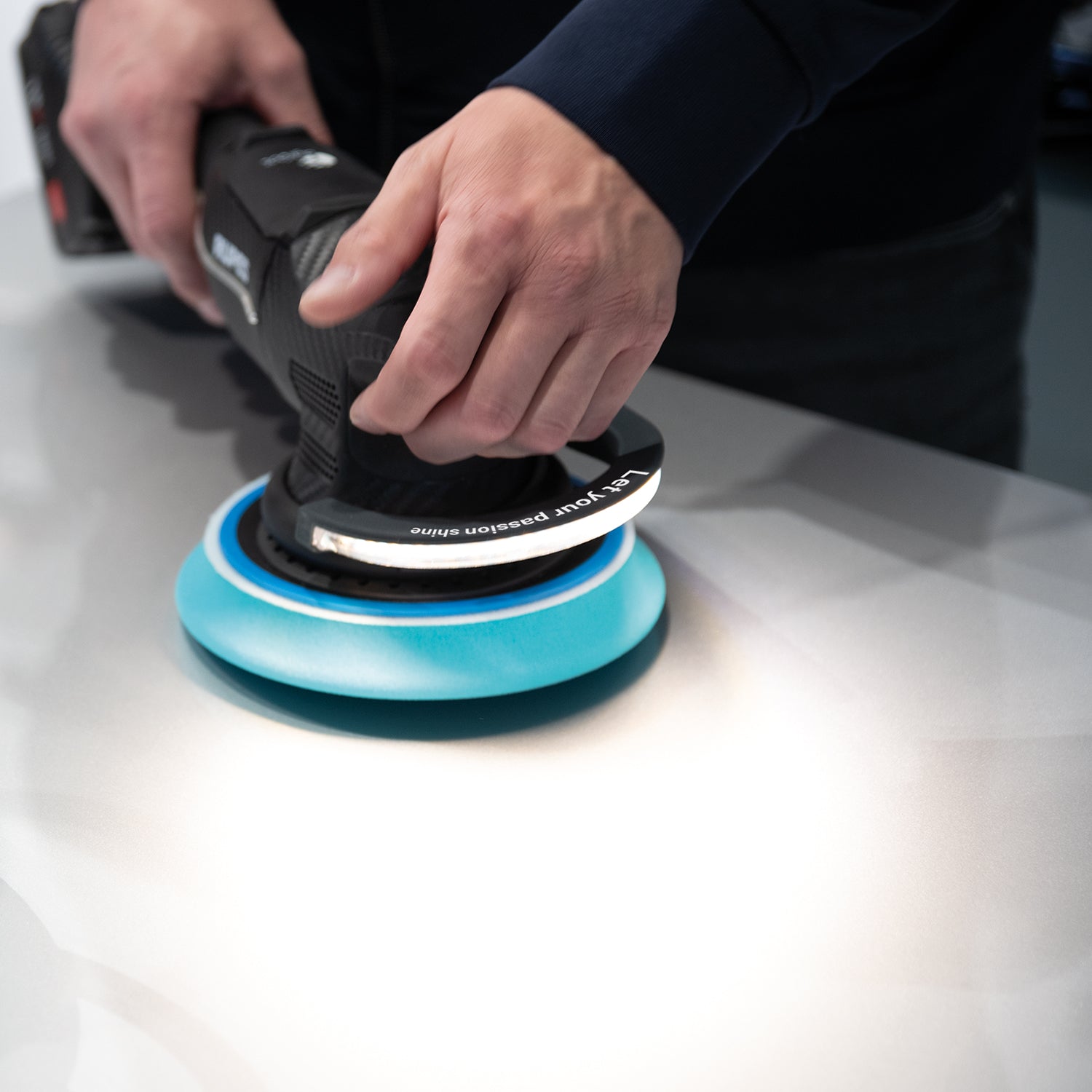 Scangrip STARMATCH CRI+ work light for car polishing